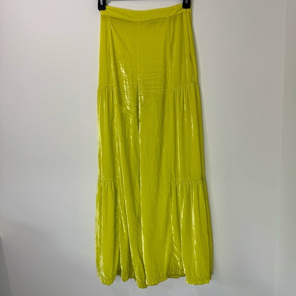 Free People Say La Vie Lime Green Velvet Wide-Leg Pants Size 2 - Picture 3 of 8